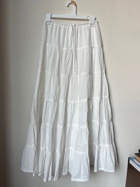 Bohme White Tiered Maxi Skirt size Small